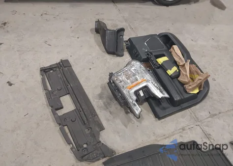 2019 Ford F-150 Lariat из США, поврежденный, VIN 1FTFW1E5XKFC59596